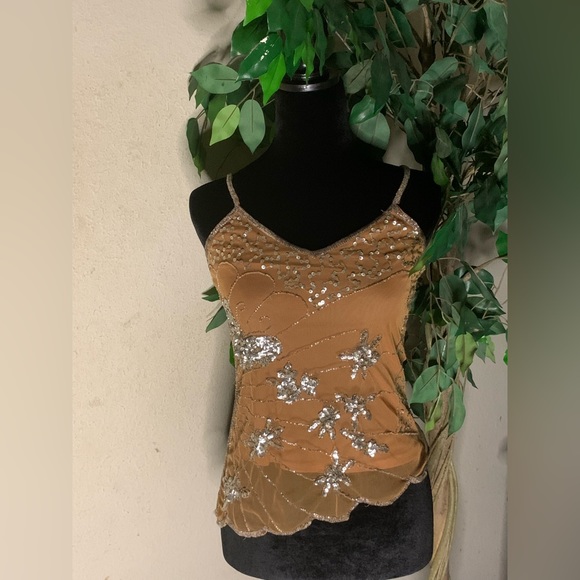 COPY - ✨✨✨✨ Vintage Top ✨✨✨✨ - Picture 1 of 9